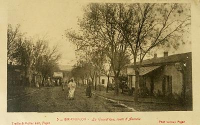 Bir-Rabalou-GdeRue-RouteAumale