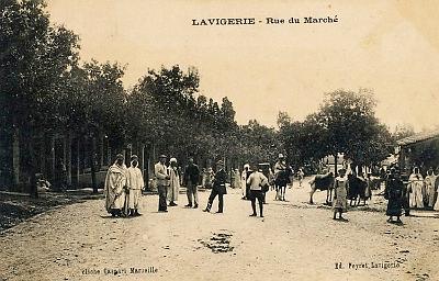 Lavigerie-RueDuMarche-01