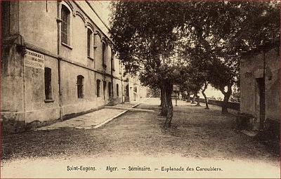 Saint-Eugene-Seminaire-EsplanadeCaroubiers