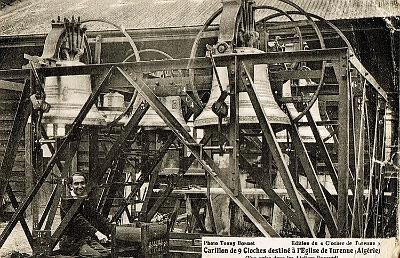 Turenne-Eglise-Carillon