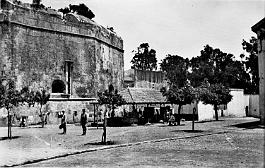 Alger-CaserneOrleans-Lavoir