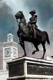 Alger-PlaceDuGouvernement-StatueDucOrleans