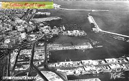 Alger-Aerien-Agha-01