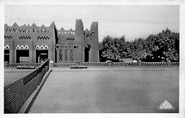 Ain-Salah-Poste-Tennis