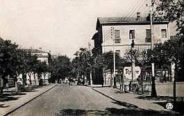 Aumale-RueJeanMermoz-GB-02