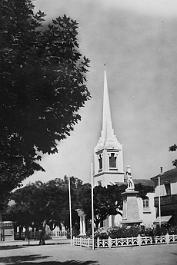 Birkadem-Eglise-MonumentMorts
