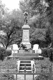 Mercier-Lacombe-MonumentMorts