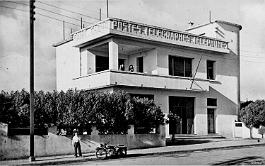 Saint-Cloud-LaPoste-01