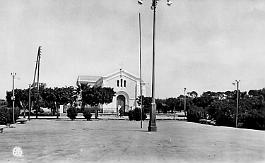 Sainte-Barbe-Du-Tletat-PlaceEglise
