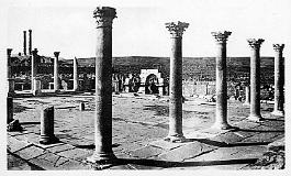 Timgad-MarcheDeSertius-01