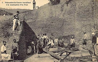 Prisonniers-ConstructionPont