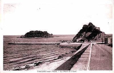 Tigzirt-Port-Ilot-01