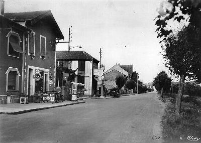 Les-Issers-RouteAlger