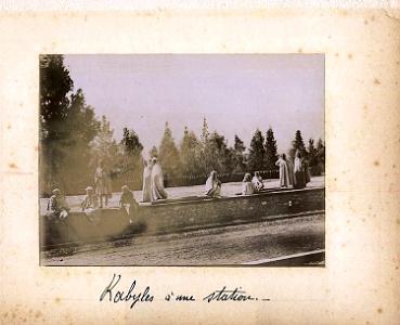 Kabyles-AttendantTrain